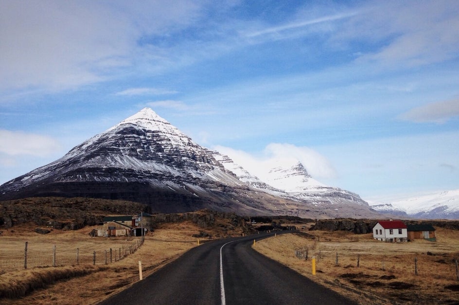 how to replace the sky in a photo