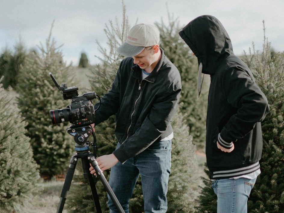 proper equipment holiday photo tips